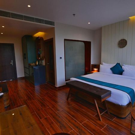 The Convoy Hotel Dibrugarh Eksteriør billede