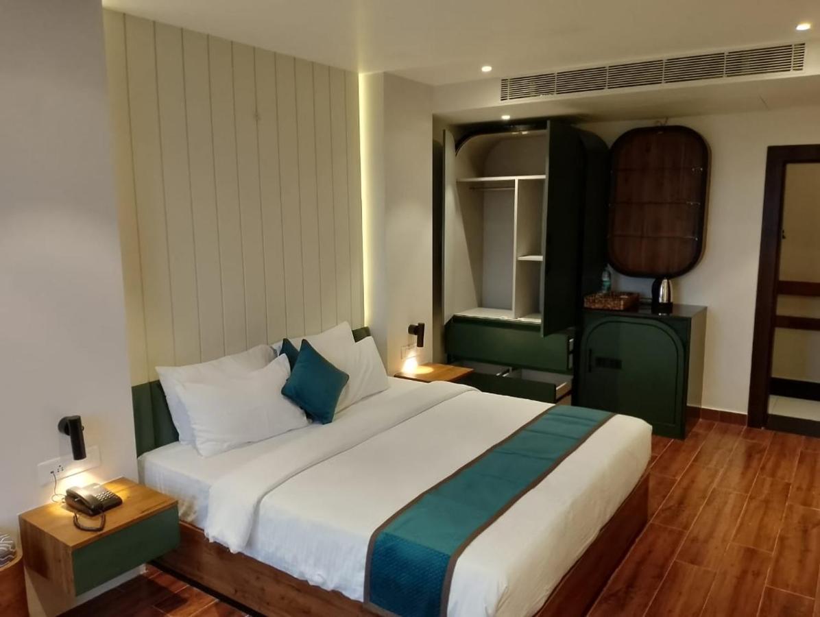 The Convoy Hotel Dibrugarh Eksteriør billede