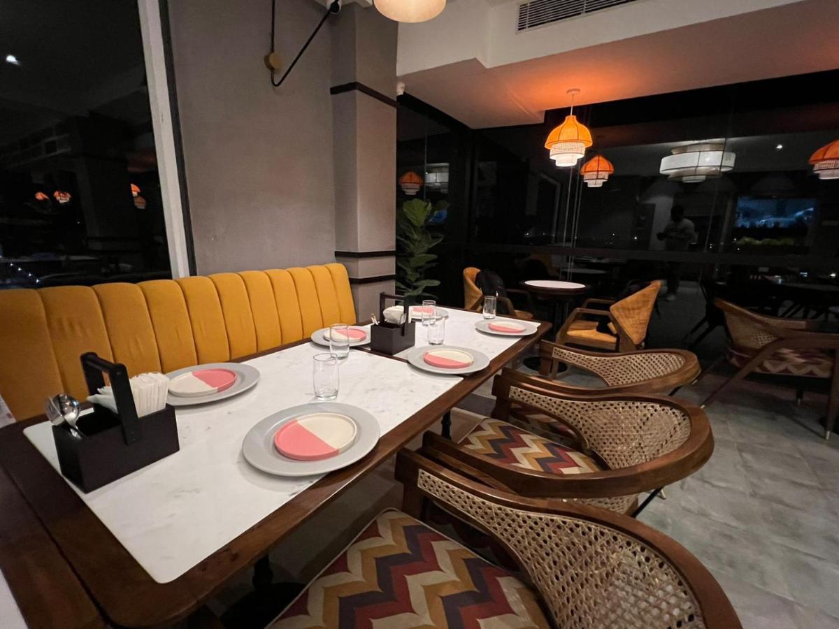 The Convoy Hotel Dibrugarh Eksteriør billede
