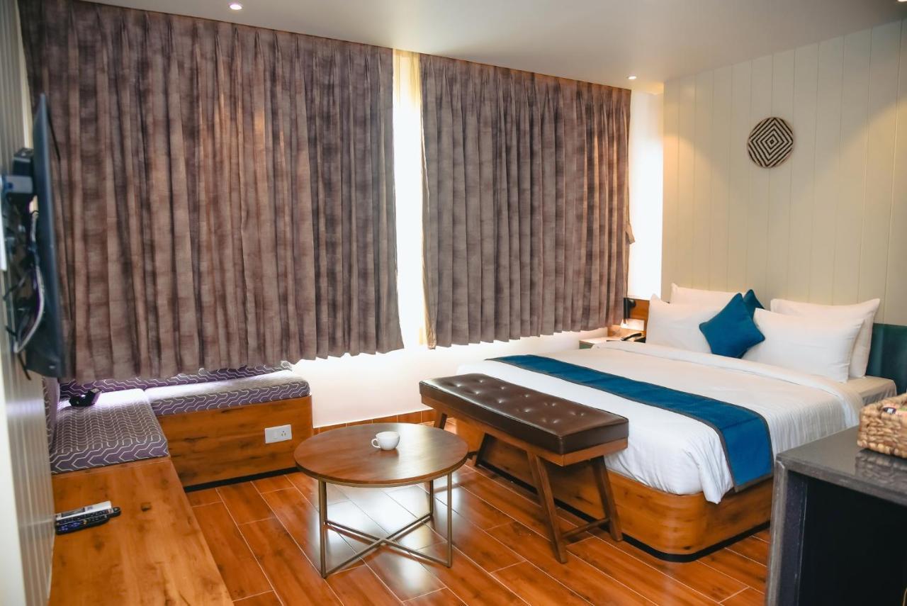 The Convoy Hotel Dibrugarh Eksteriør billede
