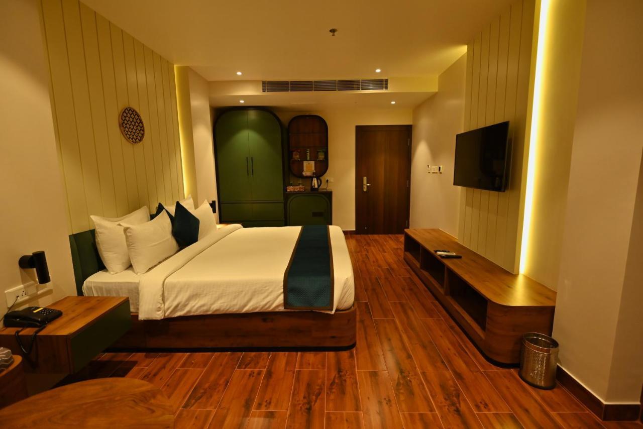 The Convoy Hotel Dibrugarh Eksteriør billede